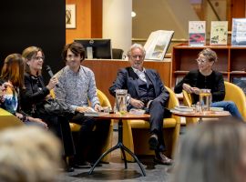 Am 21. Februar fand im Centre Céramique Maastricht unsere letzte große Doppellesung im Rahmen des „Euregio-Schüler-Literaturpreises“ 2019 mit Kirsten Gleinig und Stefan Hertmans statt. Fotos: © Jean-Pierre Geusens van Focuss22
