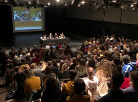 Drietalige auteurslezing met Husch Josten en Hugo Horiot (15.01.2019, Ludwigforum Aachen). Vertaling: Christiane Berton Heinen und Frans Bemelmans.