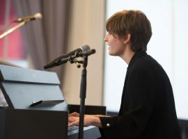 Uitreiking van de Euregio literatuurprijs voor scholieren aan Hugo Horiot (16 mei 2019,  Ballsaal im Alten Kurhaus, Aken). Foto: © Heike Lachmann.