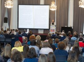Uitreiking van de Euregio literatuurprijs voor scholieren aan Hugo Horiot (16 mei 2019,  Ballsaal im Alten Kurhaus, Aken). Foto: © Heike Lachmann.